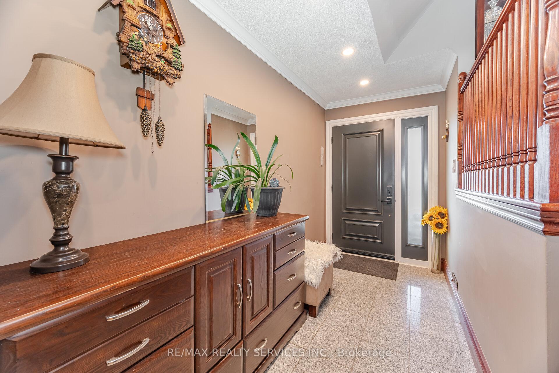 Photo 7 of 38 Grassmere Crescent, Brampton, Northgate — HOMEH