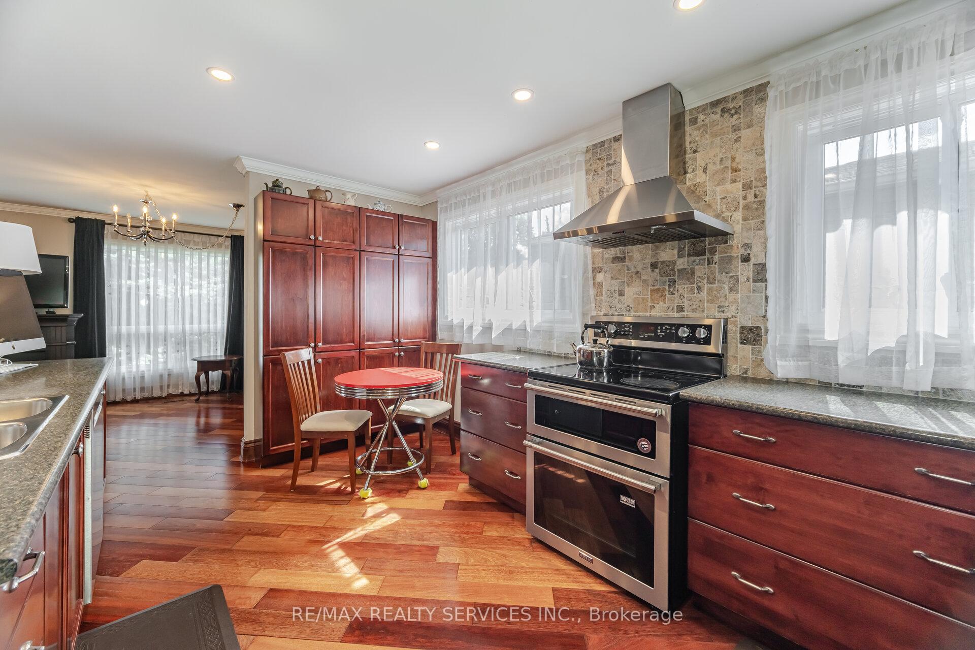 Photo 19 of 38 Grassmere Crescent, Brampton, Northgate — HOMEH