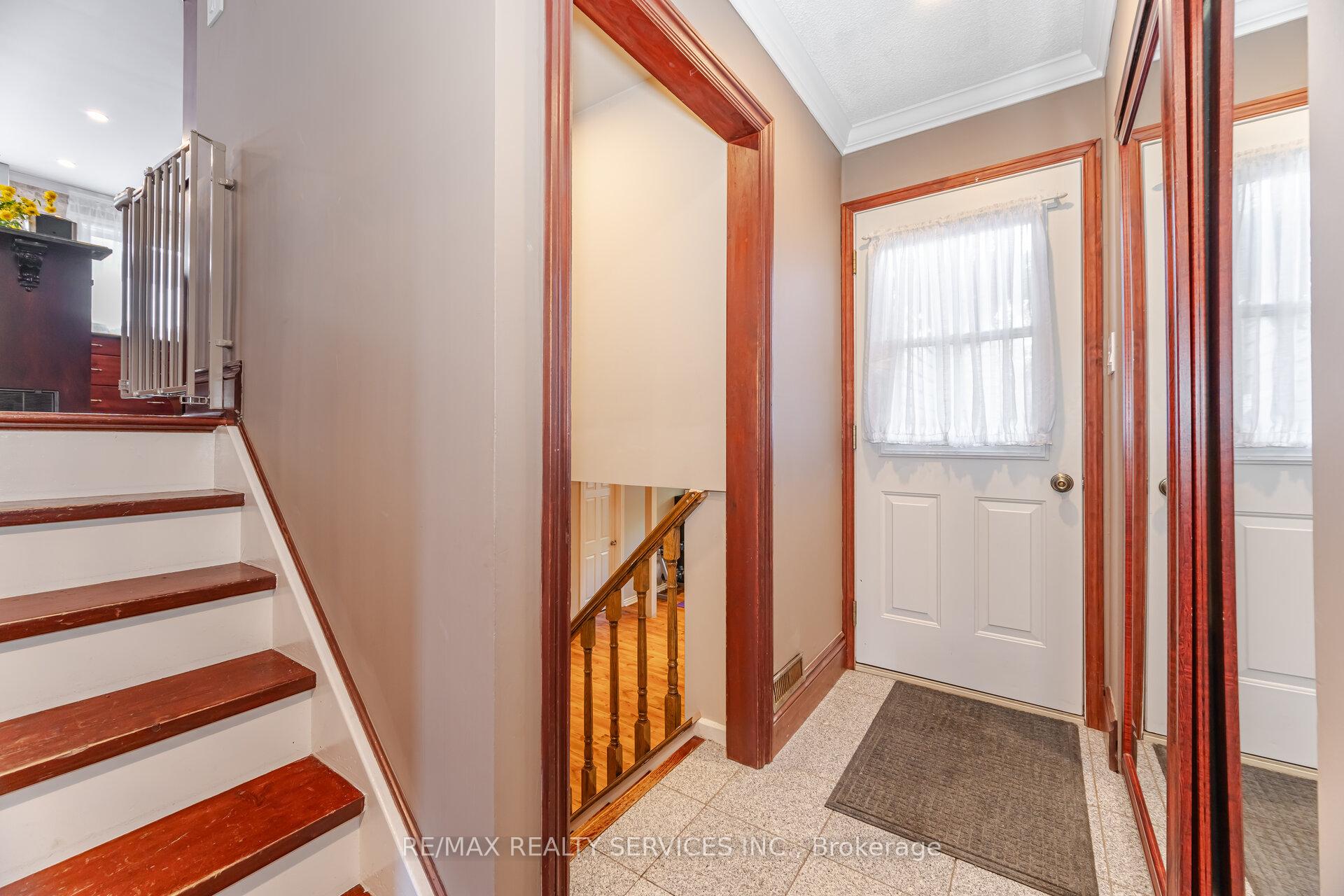 Photo 27 of 38 Grassmere Crescent, Brampton, Northgate — HOMEH