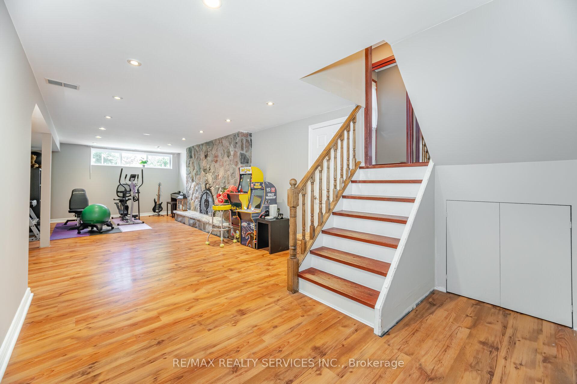 Photo 26 of 38 Grassmere Crescent, Brampton, Northgate — HOMEH