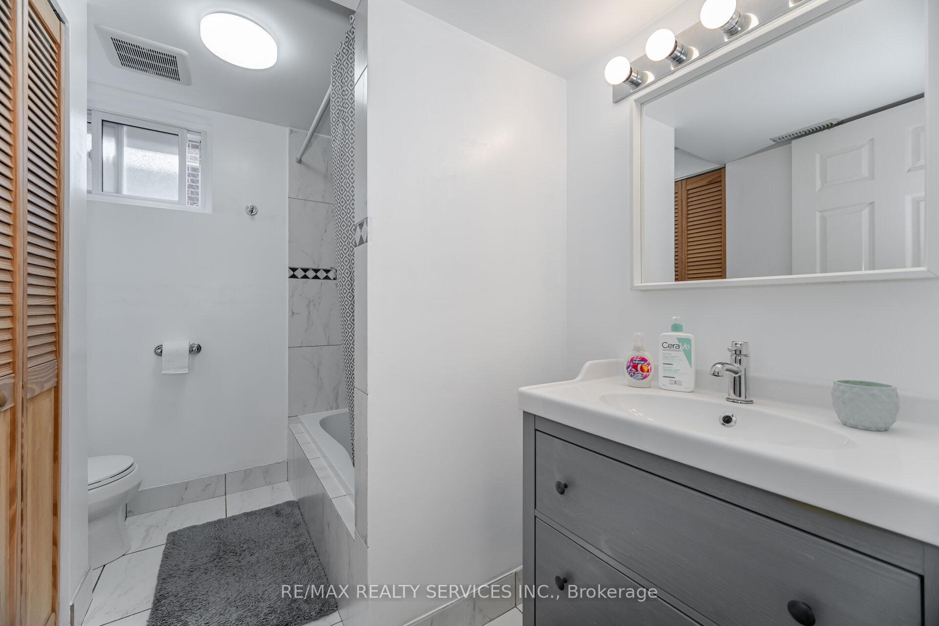 Photo 41 of 38 Grassmere Crescent, Brampton, Northgate — HOMEH
