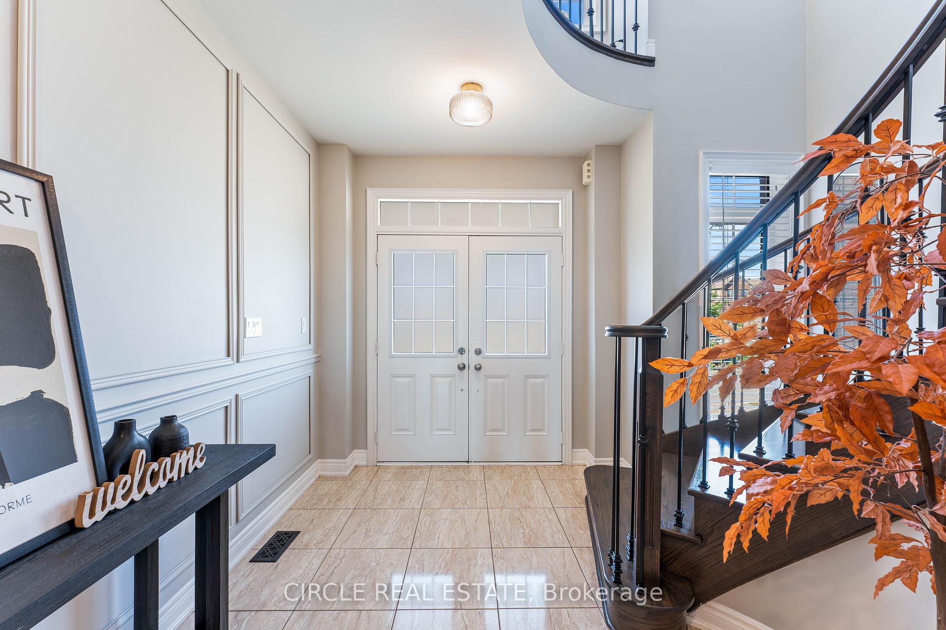 Photo 2 of 65 Hopewell Street, Vaughan, Kleinburg — HOMEH