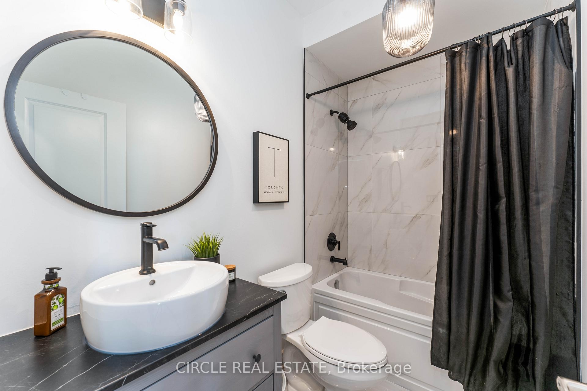 Photo 18 of 65 Hopewell Street, Vaughan, Kleinburg — HOMEH