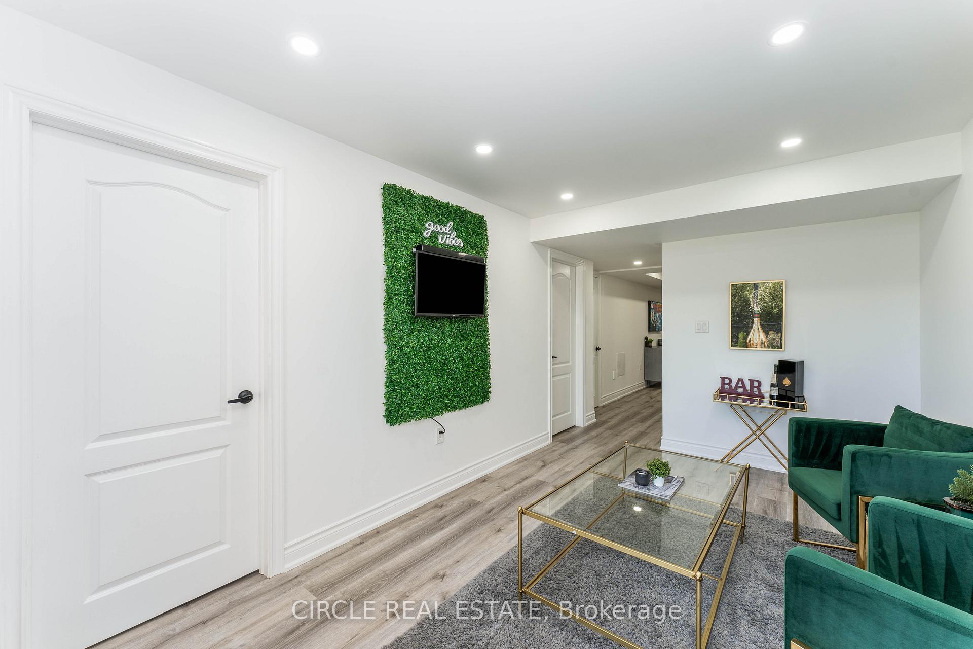 Photo 21 of 65 Hopewell Street, Vaughan, Kleinburg — HOMEH