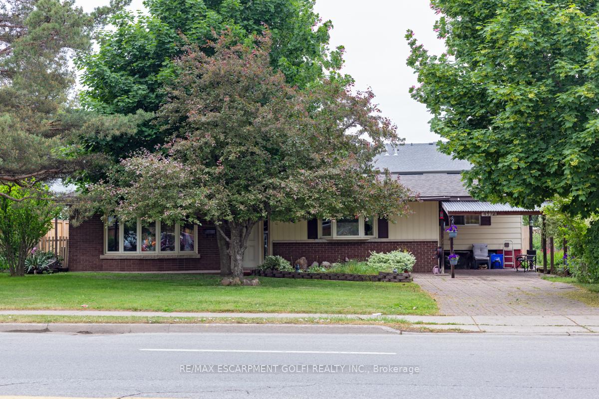 Photo 1 of 4572 Ontario Street, Lincoln, Lincoln Lake — HOMEH