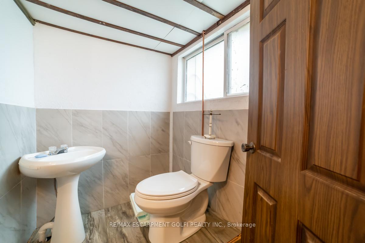 Photo 16 of 4572 Ontario Street, Lincoln, Lincoln Lake — HOMEH