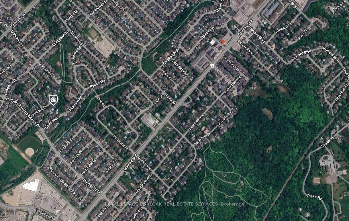 Photo 2 of 16 Arnhem Court, Hamilton, Waterdown — HOMEH