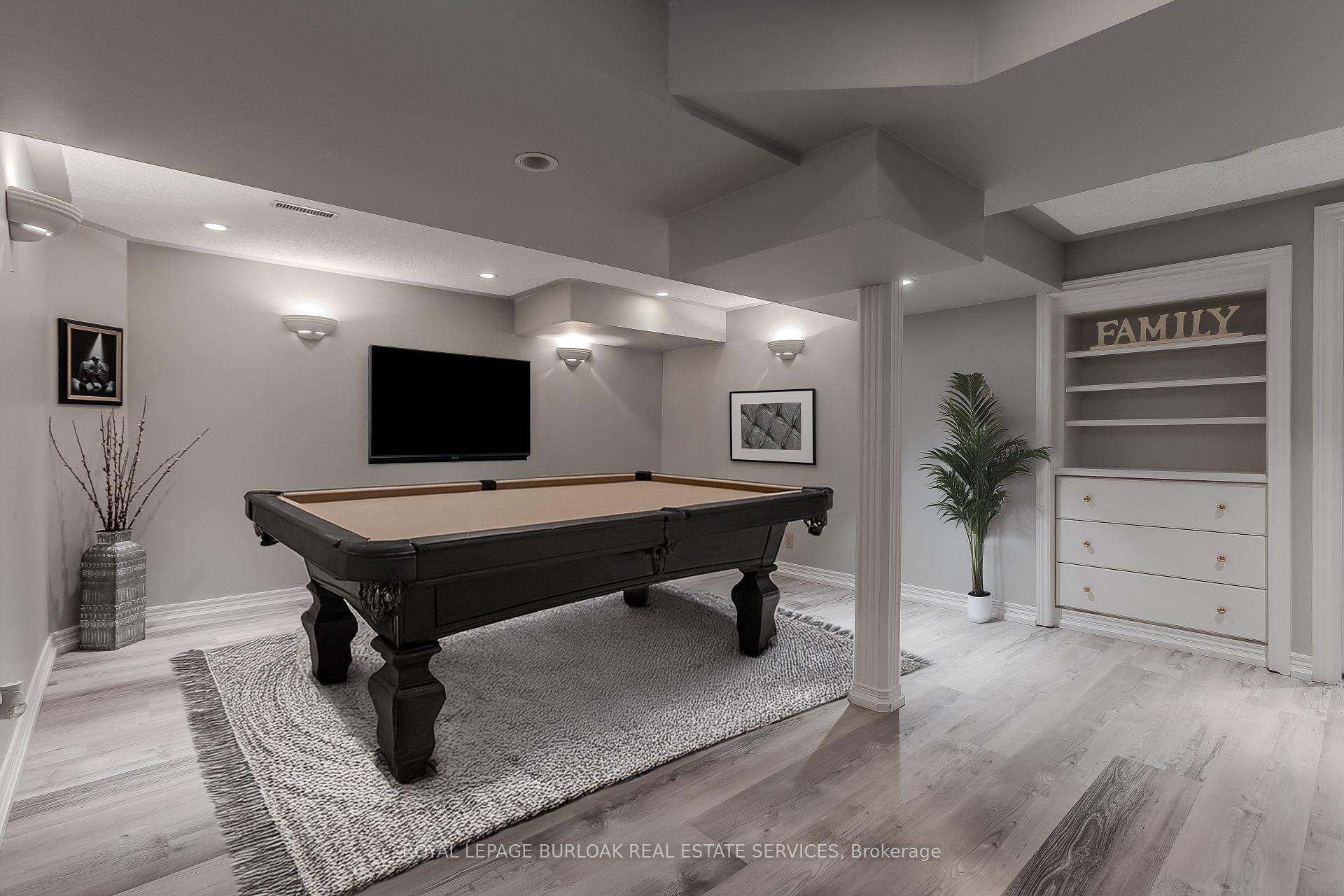 Photo 21 of 16 Arnhem Court, Hamilton, Waterdown — HOMEH