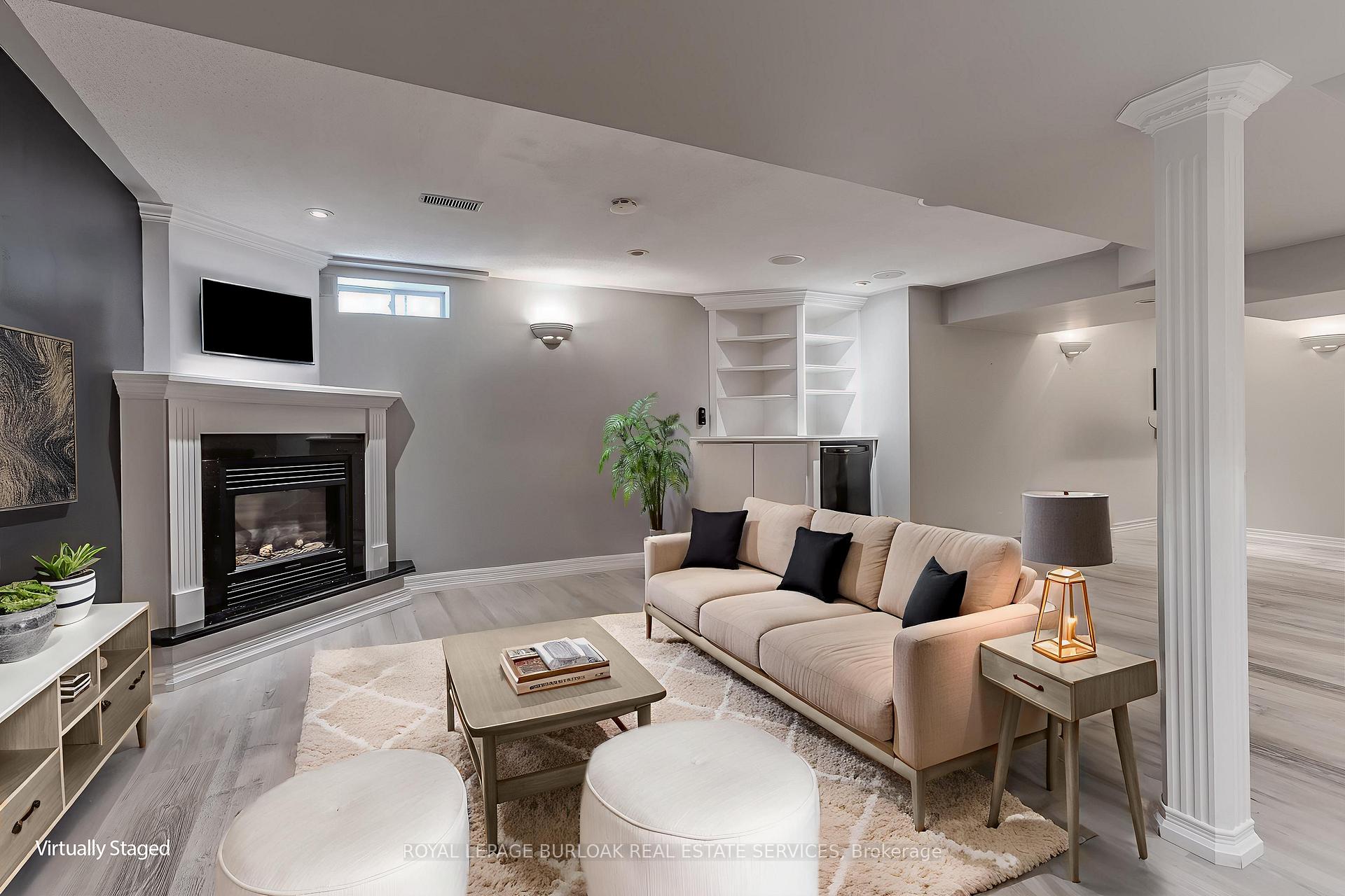 Photo 14 of 16 Arnhem Court, Hamilton, Waterdown — HOMEH