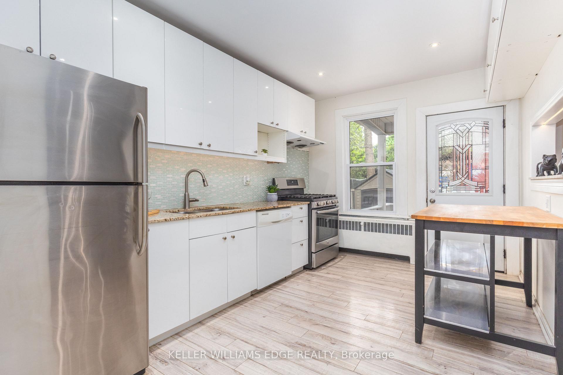 Photo 5 of 20 Barnesdale Avenue N, Hamilton, Stripley — HOMEH