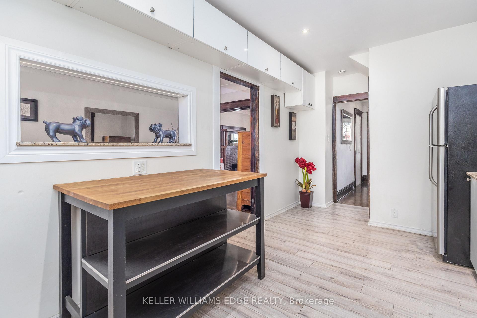 Photo 2 of 20 Barnesdale Avenue N, Hamilton, Stripley — HOMEH