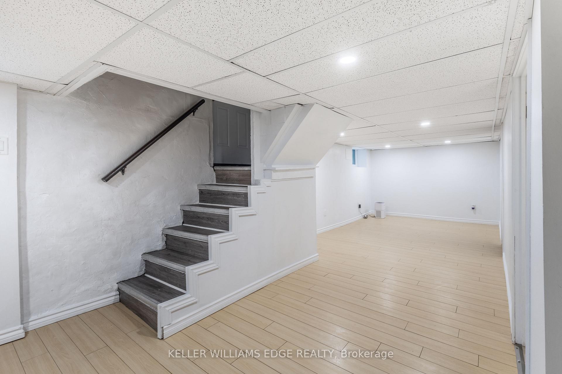 Photo 32 of 20 Barnesdale Avenue N, Hamilton, Stripley — HOMEH