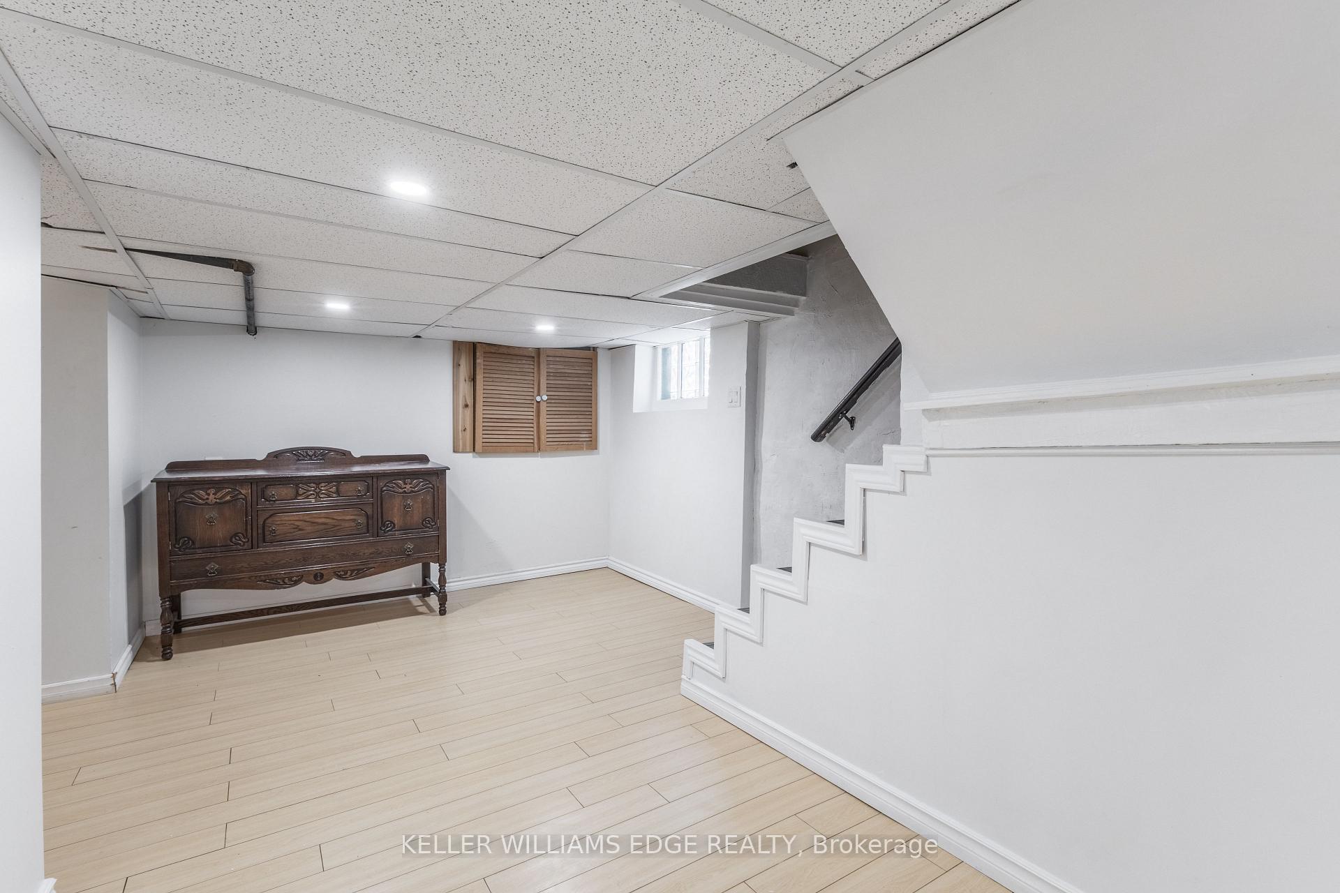Photo 31 of 20 Barnesdale Avenue N, Hamilton, Stripley — HOMEH