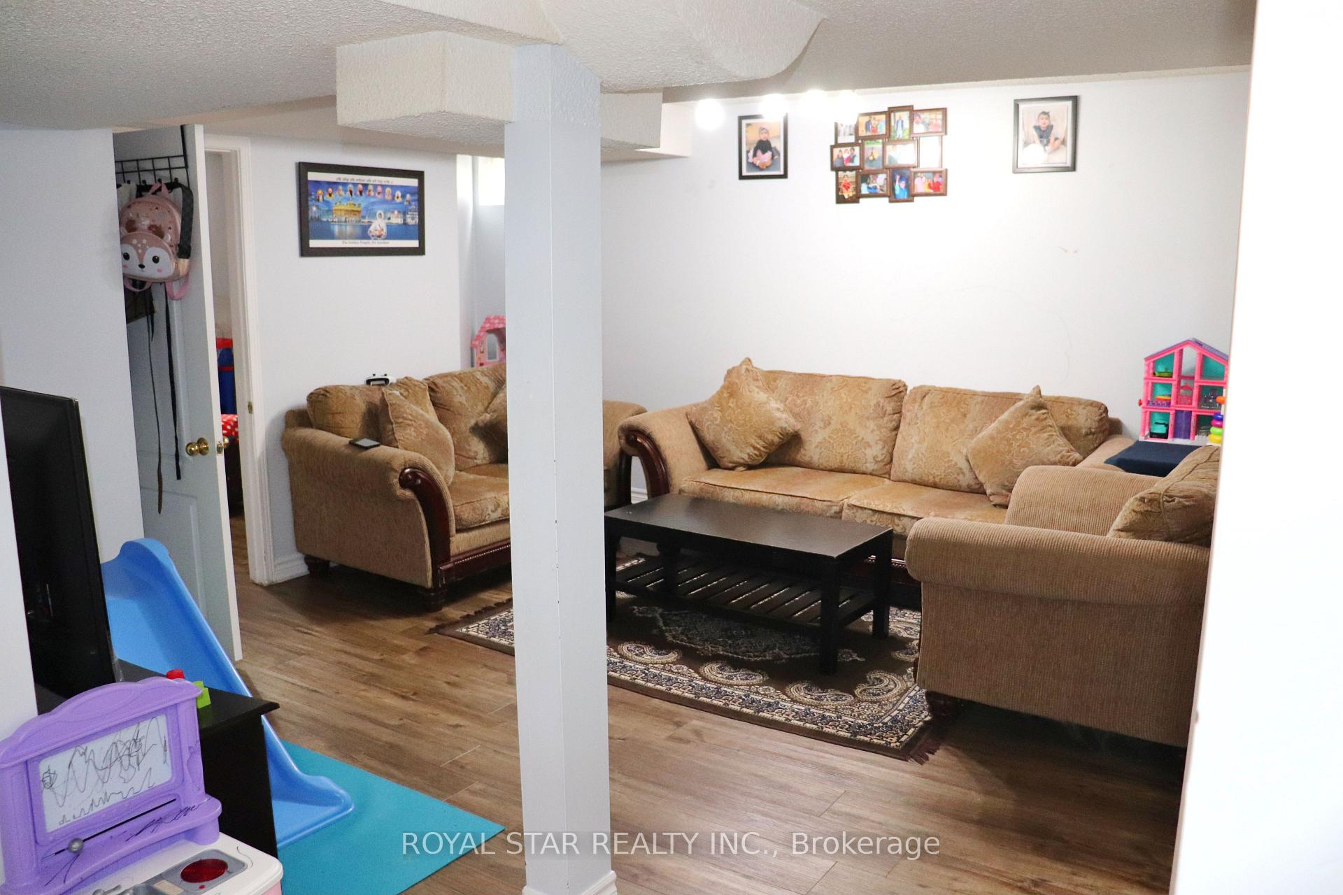 Photo 48 of 144 Barleyfield Road, Brampton, Sandringham-Wellington — HOMEH