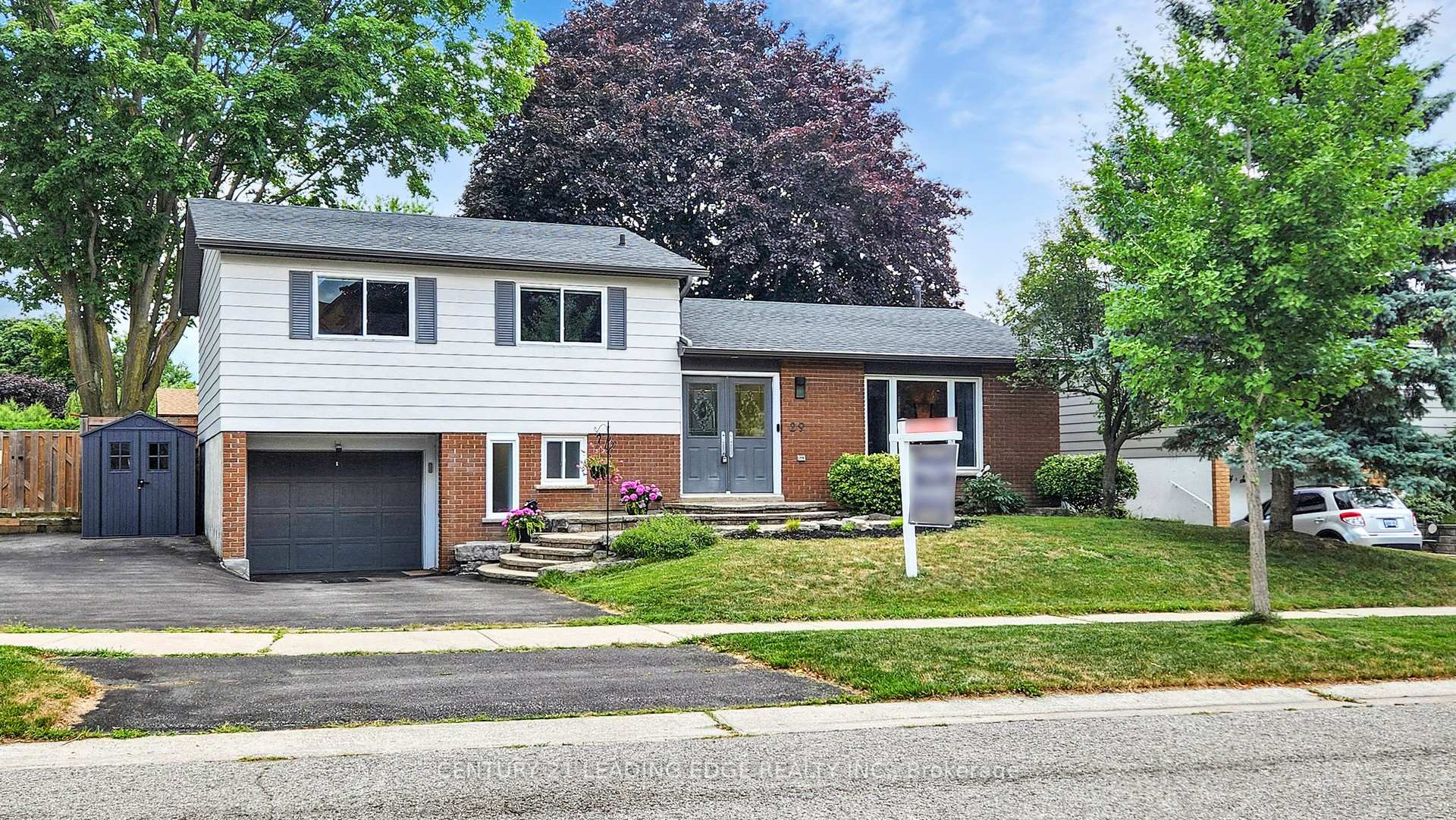 Photo 1 of 29 Sir Caradoc Place, Markham, Markham Village — HOMEH