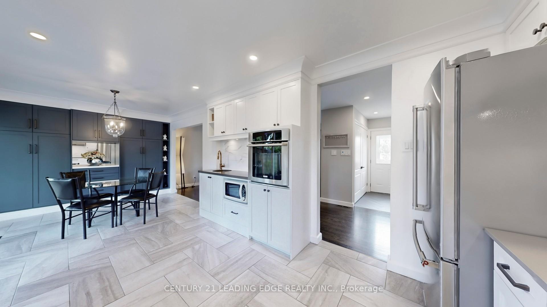 Photo 6 of 29 Sir Caradoc Place, Markham, Markham Village — HOMEH