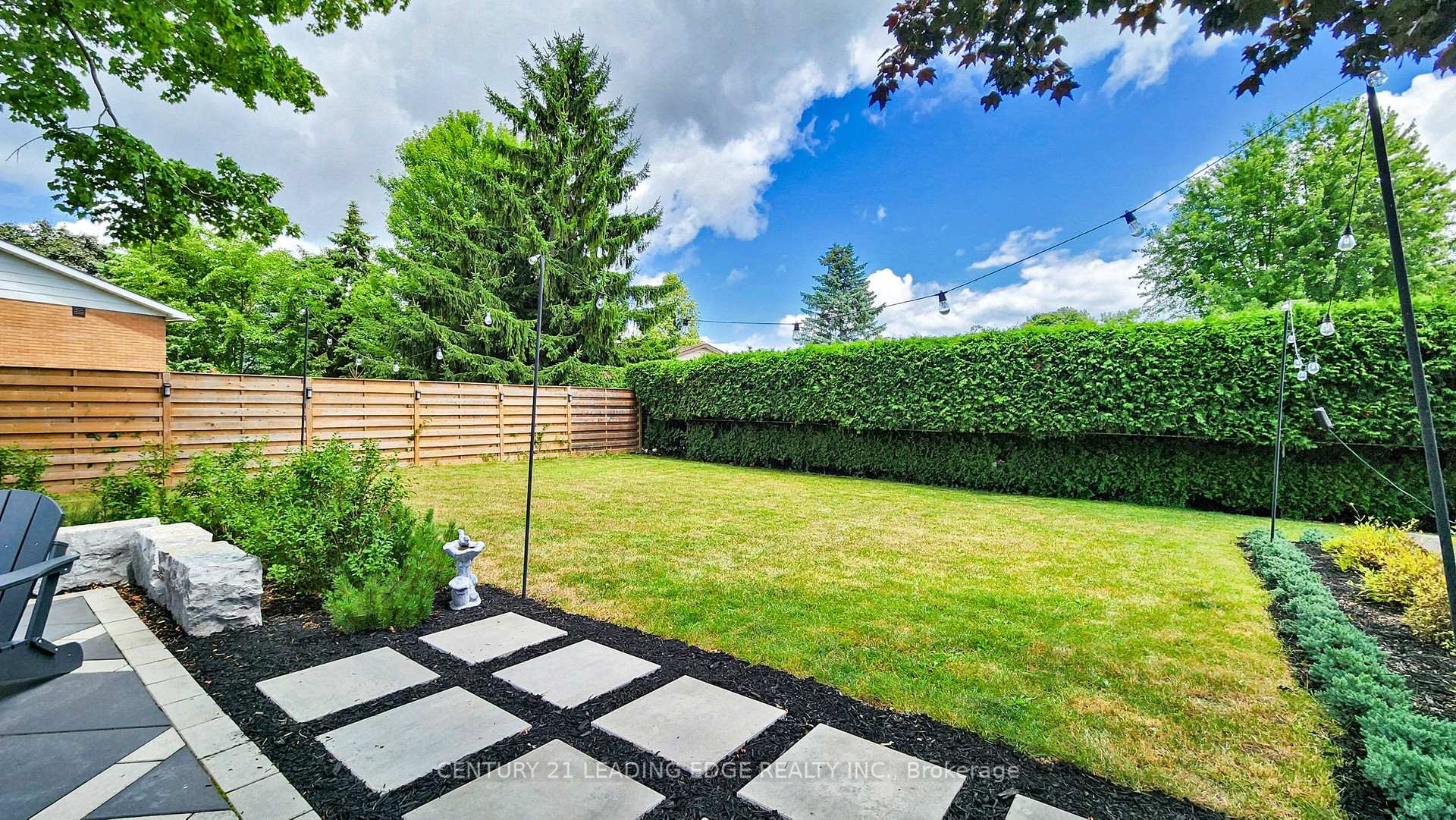 Photo 24 of 29 Sir Caradoc Place, Markham, Markham Village — HOMEH