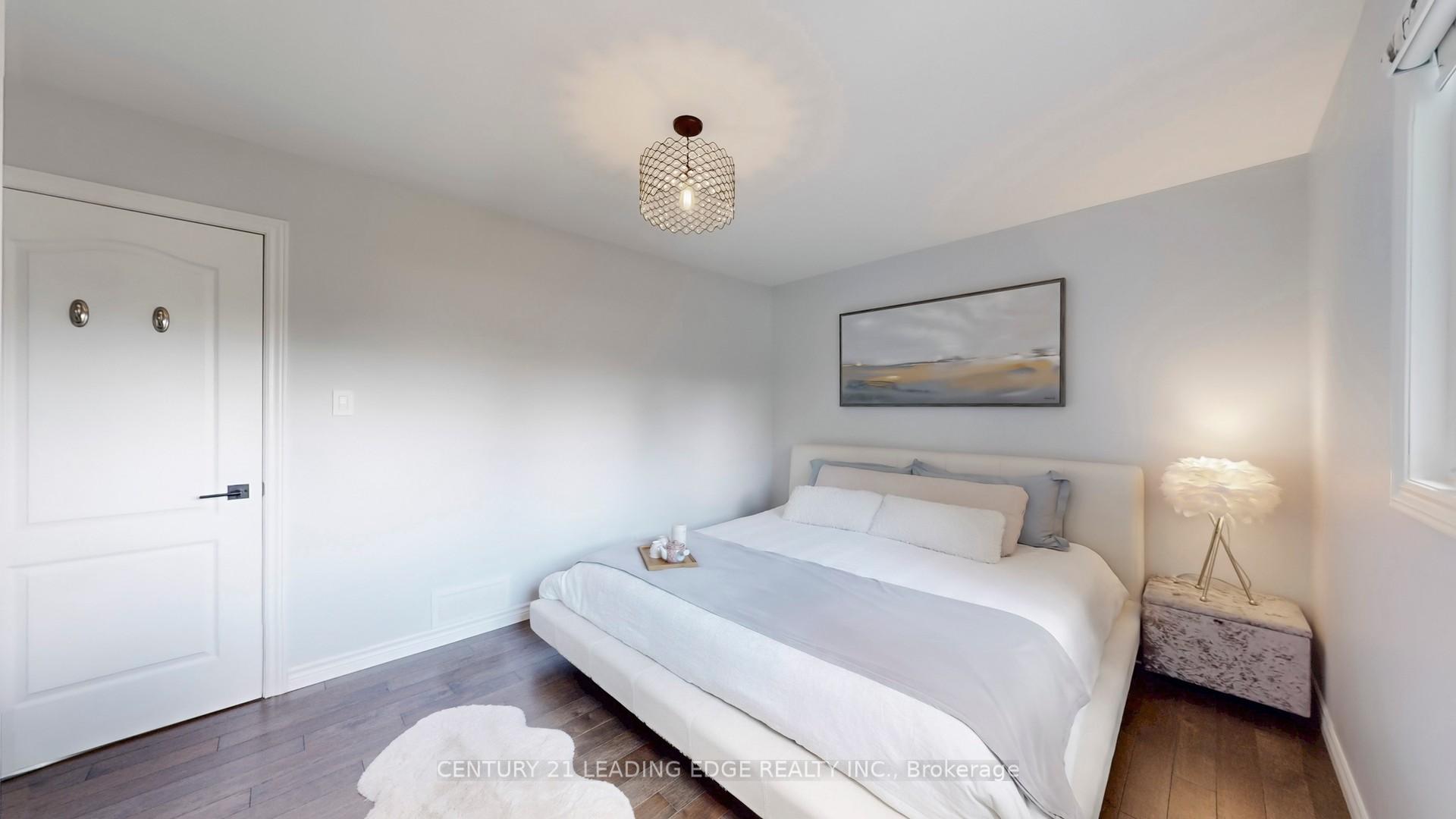 Photo 21 of 29 Sir Caradoc Place, Markham, Markham Village — HOMEH