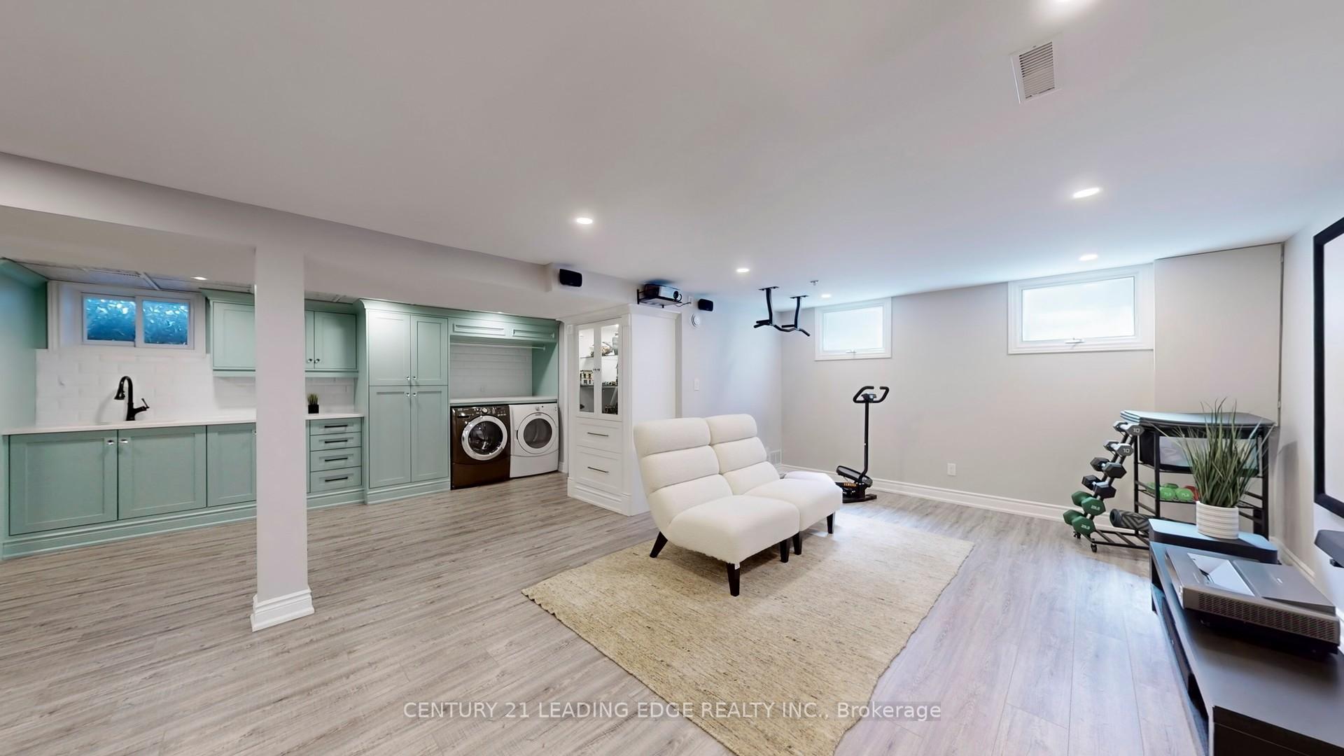 Photo 43 of 29 Sir Caradoc Place, Markham, Markham Village — HOMEH