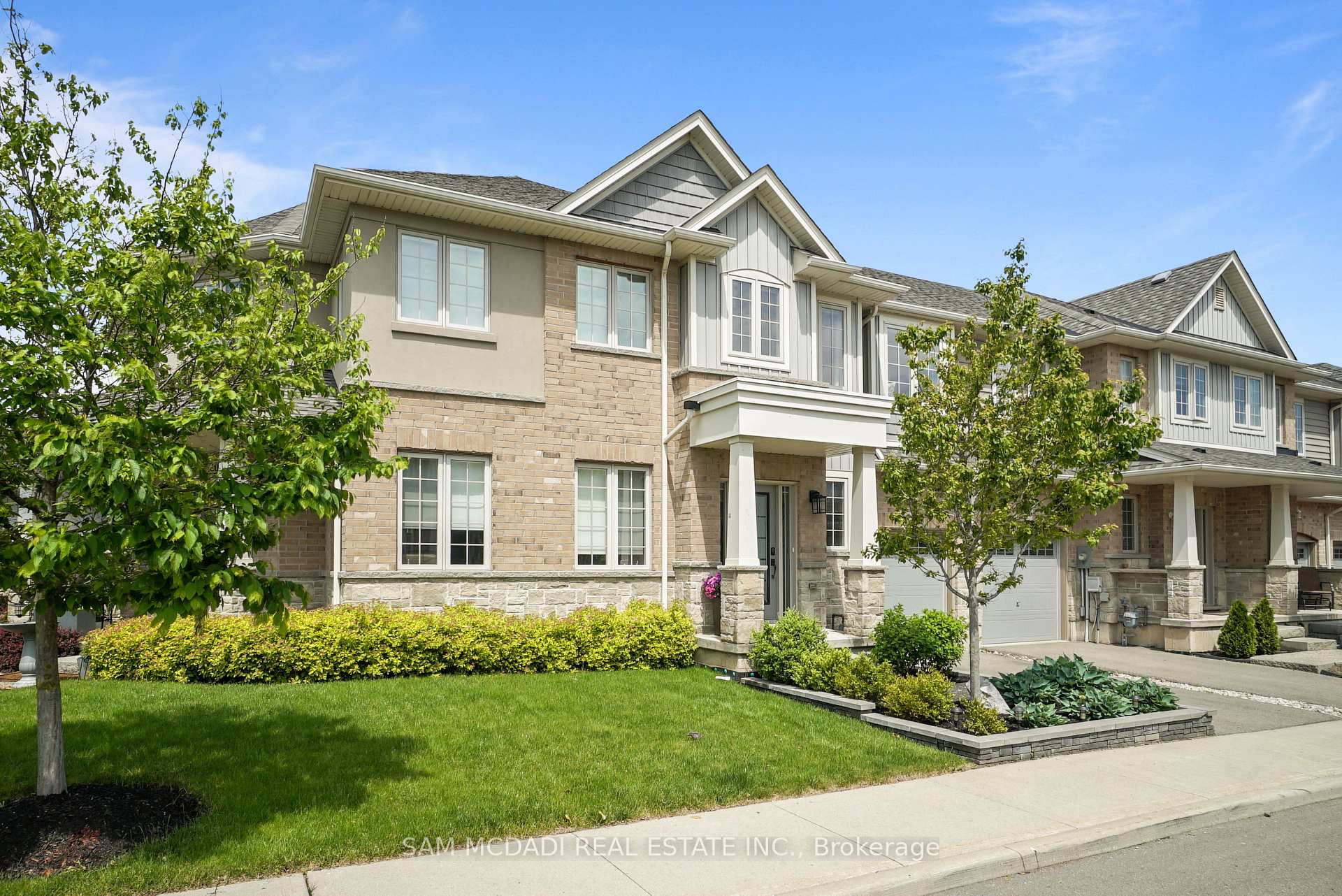 Photo 1 of 18 Beau Chatel Lane, Grimsby, Grimsby Beach — HOMEH