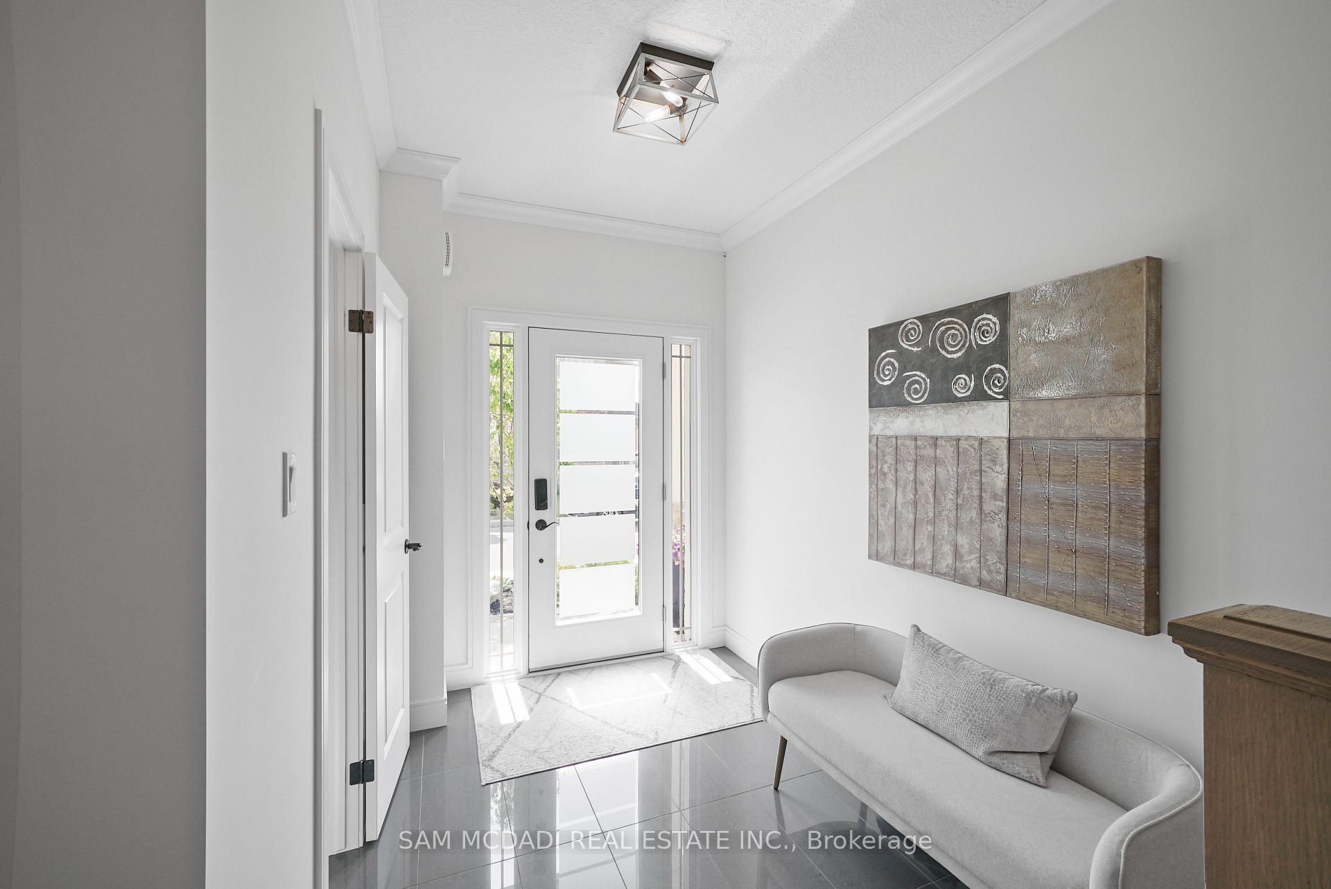 Photo 7 of 18 Beau Chatel Lane, Grimsby, Grimsby Beach — HOMEH