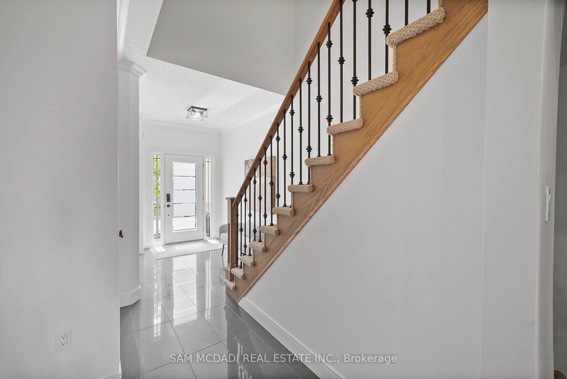 Photo 11 of 18 Beau Chatel Lane, Grimsby, Grimsby Beach — HOMEH