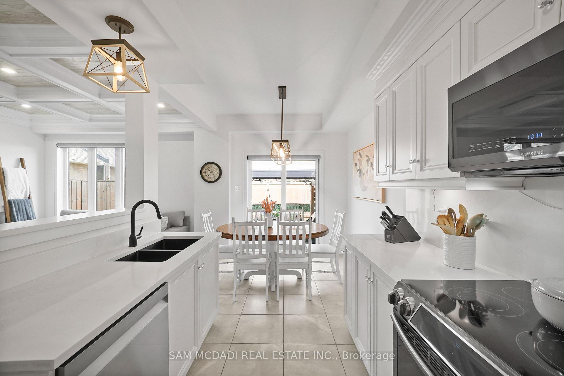 Photo 22 of 18 Beau Chatel Lane, Grimsby, Grimsby Beach — HOMEH