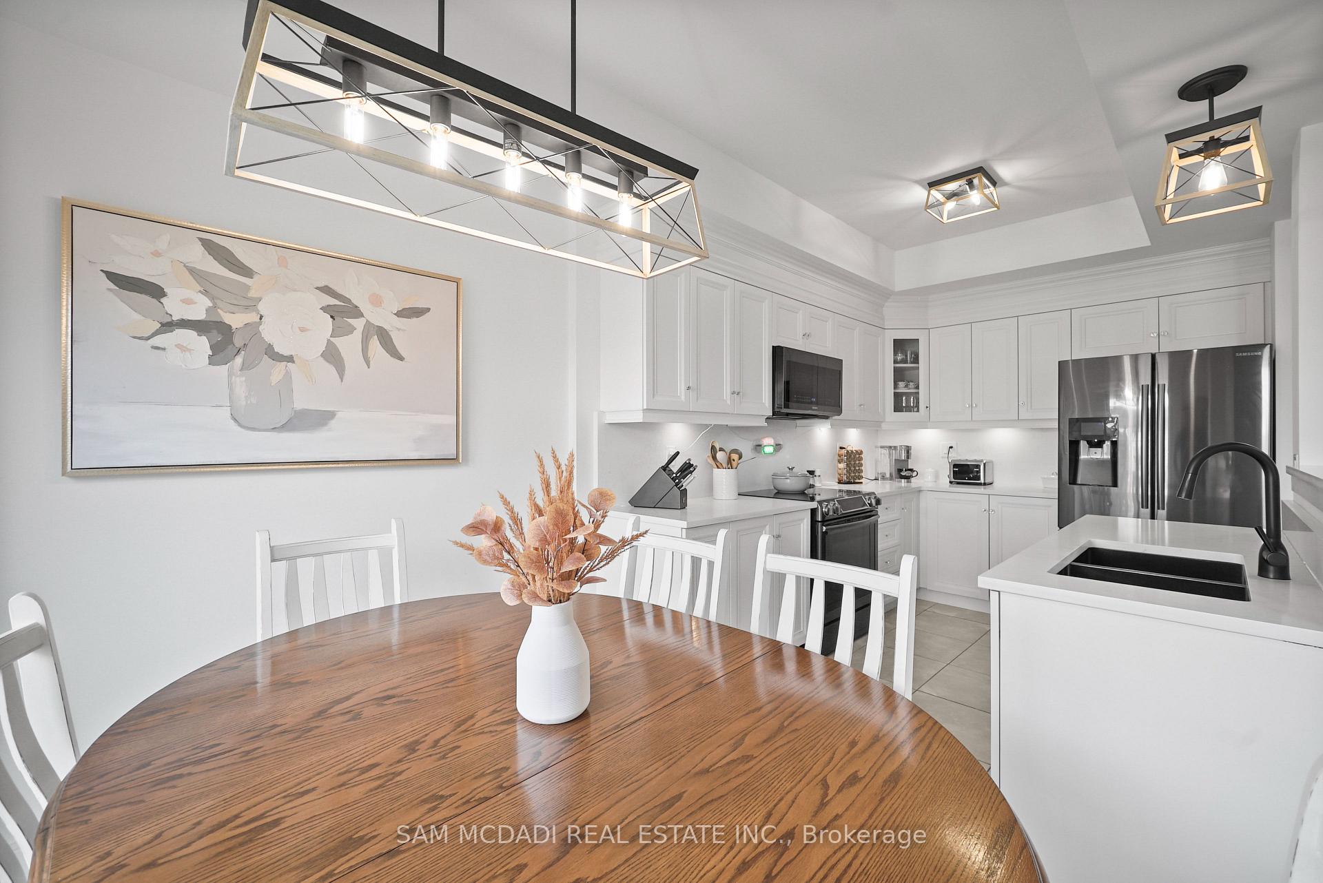 Photo 23 of 18 Beau Chatel Lane, Grimsby, Grimsby Beach — HOMEH