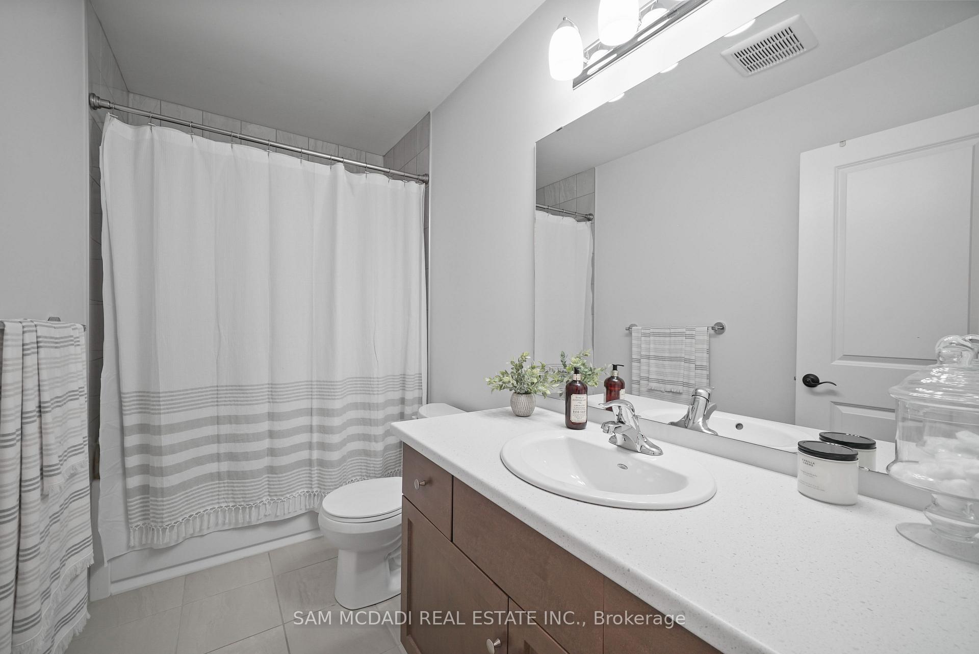 Photo 33 of 18 Beau Chatel Lane, Grimsby, Grimsby Beach — HOMEH