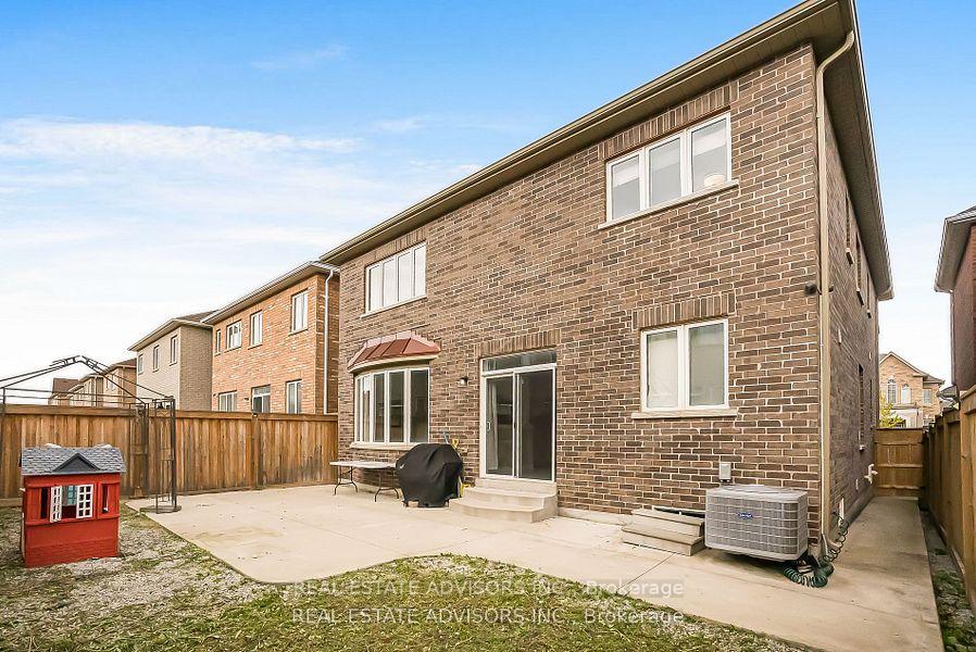 Photo 30 of 312 Buick Boulevard, Brampton, Northwest Brampton — HOMEH