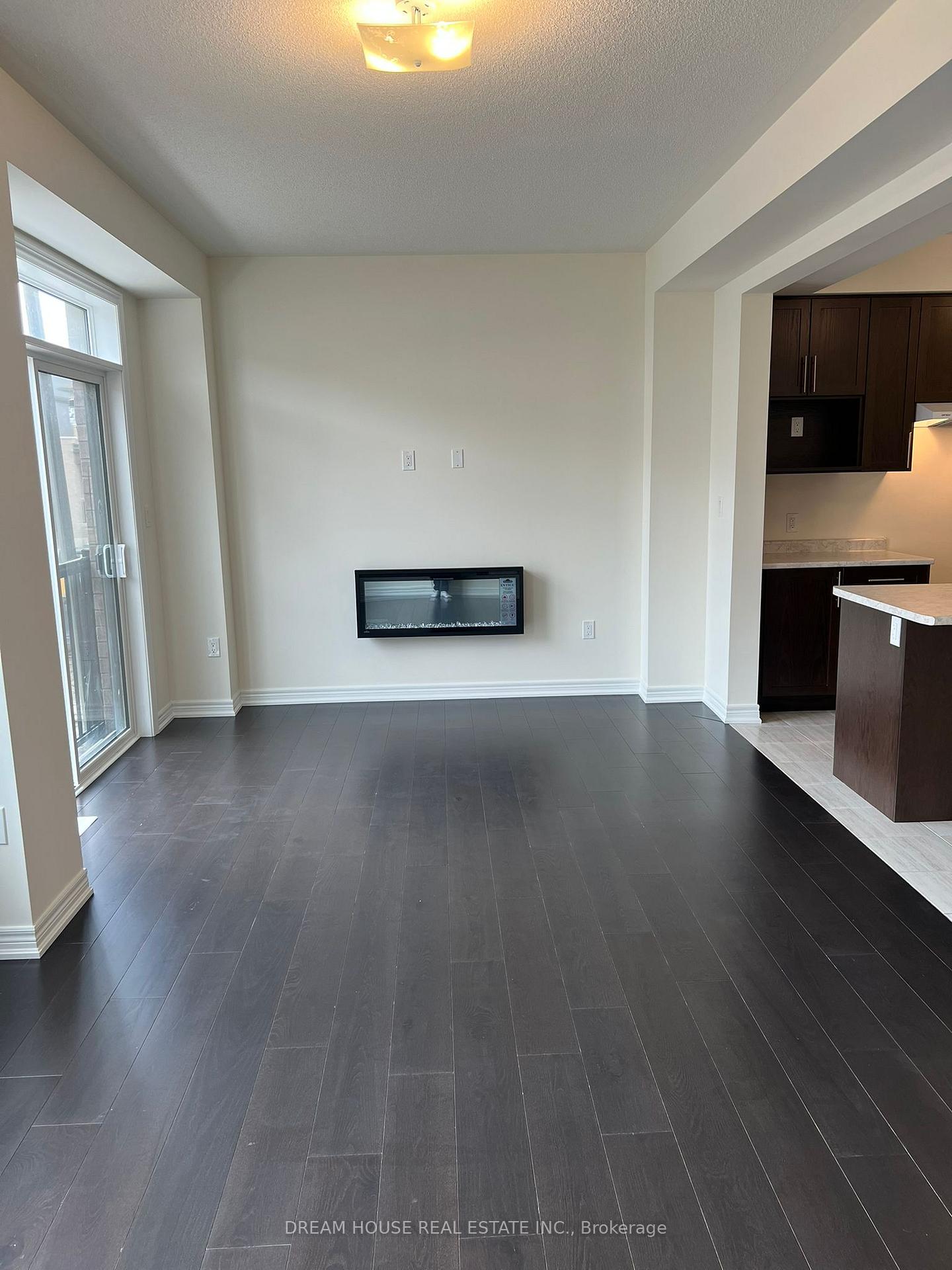 Photo 5 of 64 McGowan Dr, Whitby, Rural Whitby — HOMEH