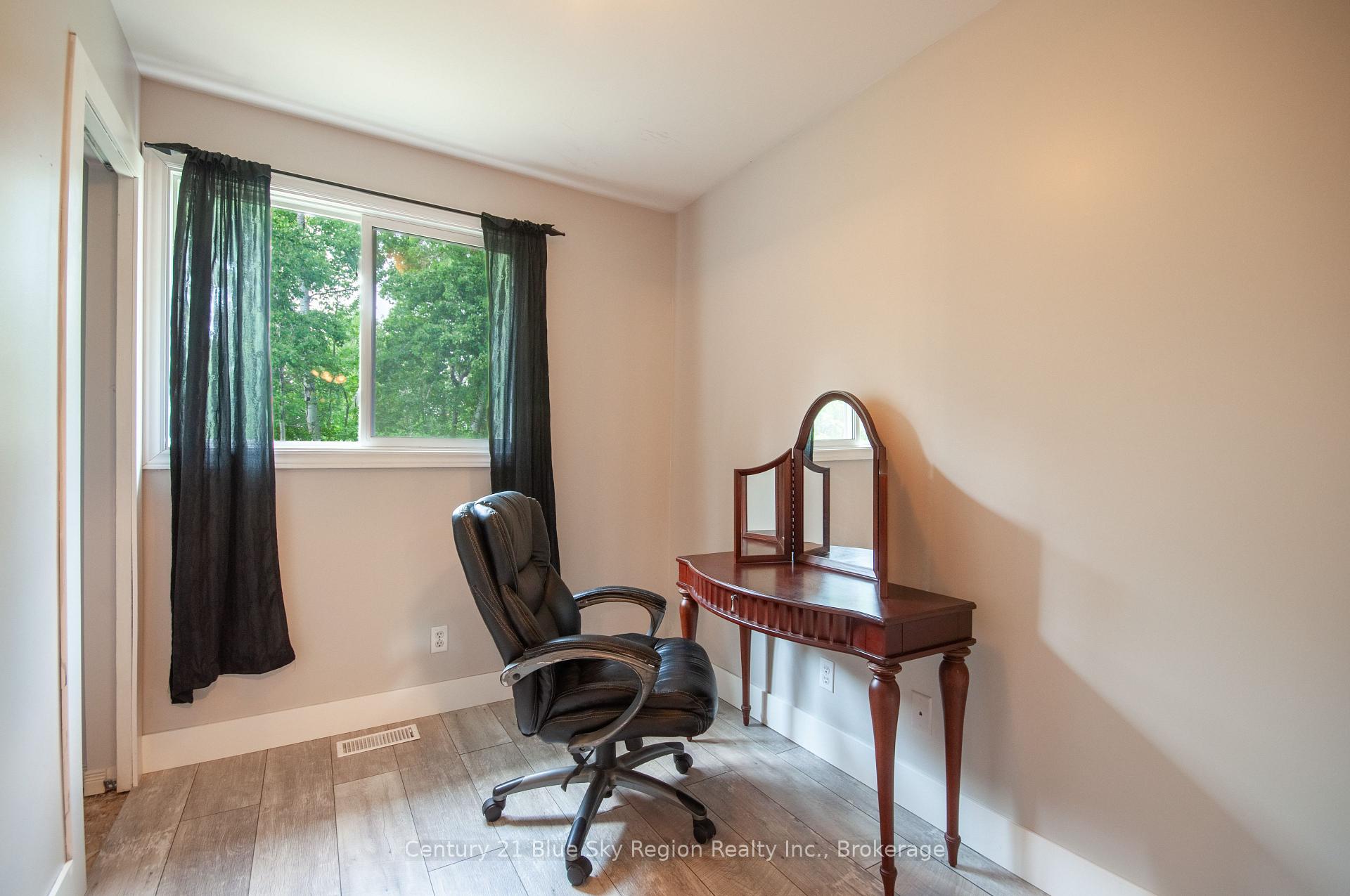 Photo 15 of 425 Tillicum Bay Road, Callander — HOMEH