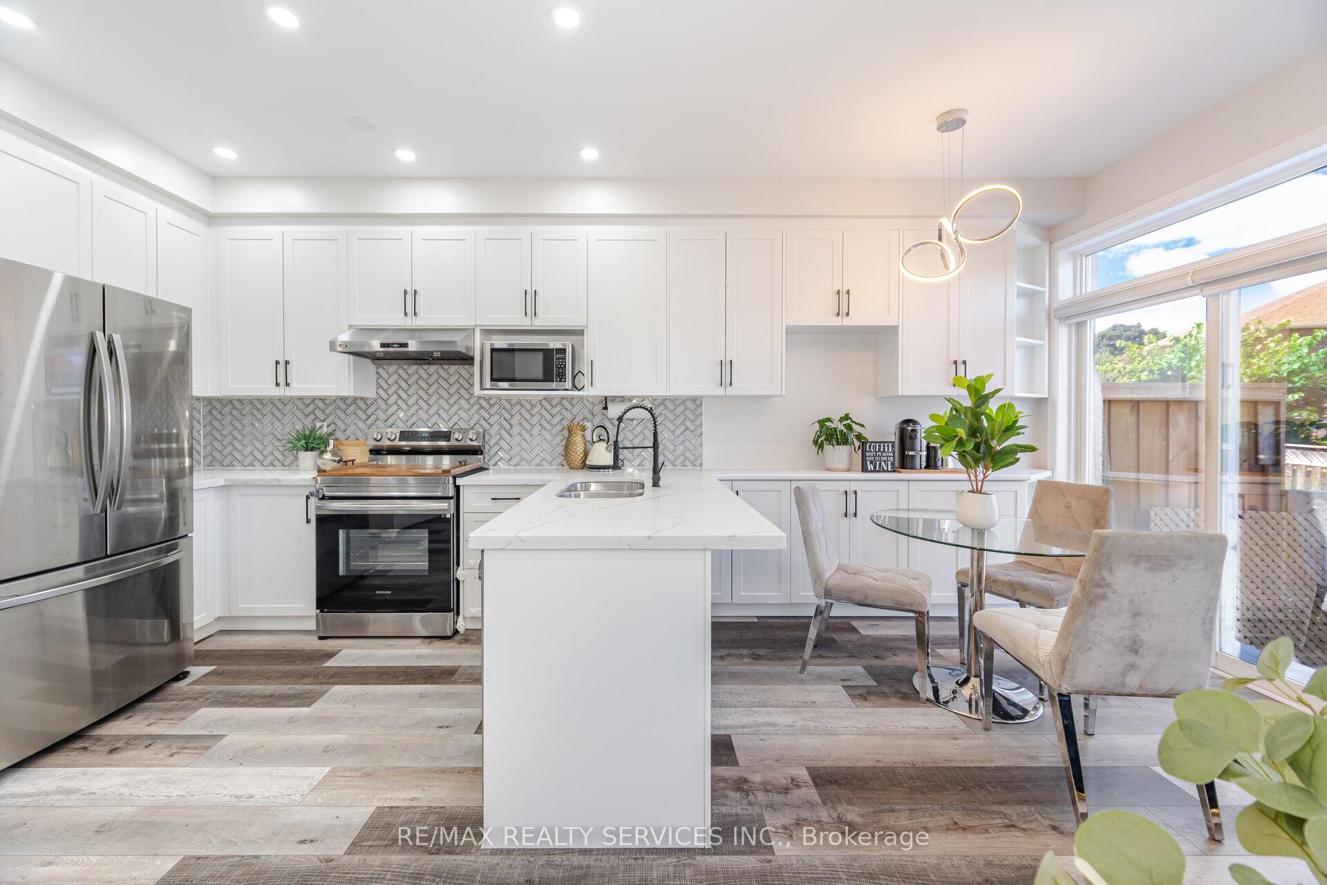 Photo 10 of 10 Martree Crescent, Brampton, Madoc — HOMEH