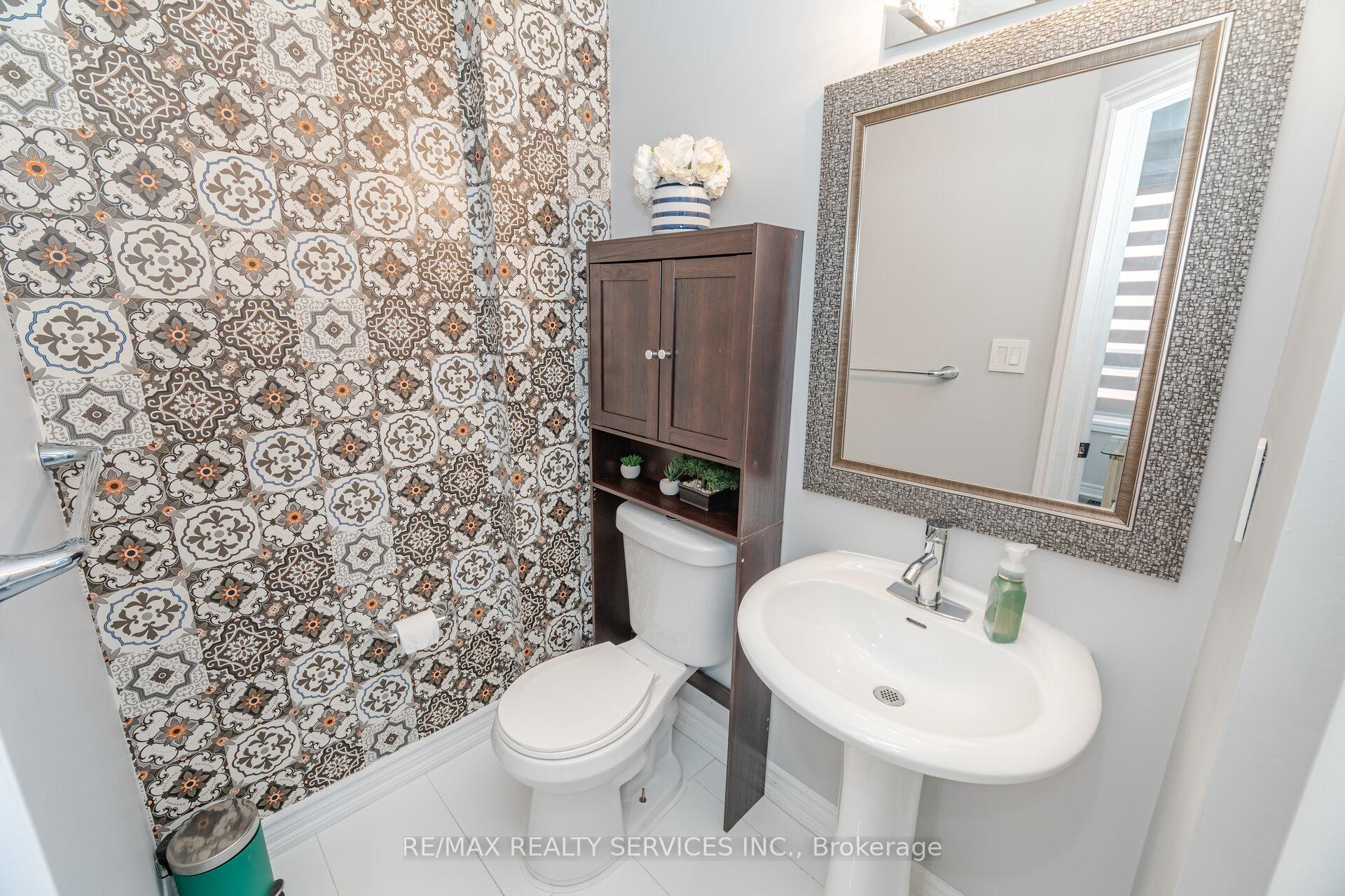 Photo 14 of 10 Martree Crescent, Brampton, Madoc — HOMEH