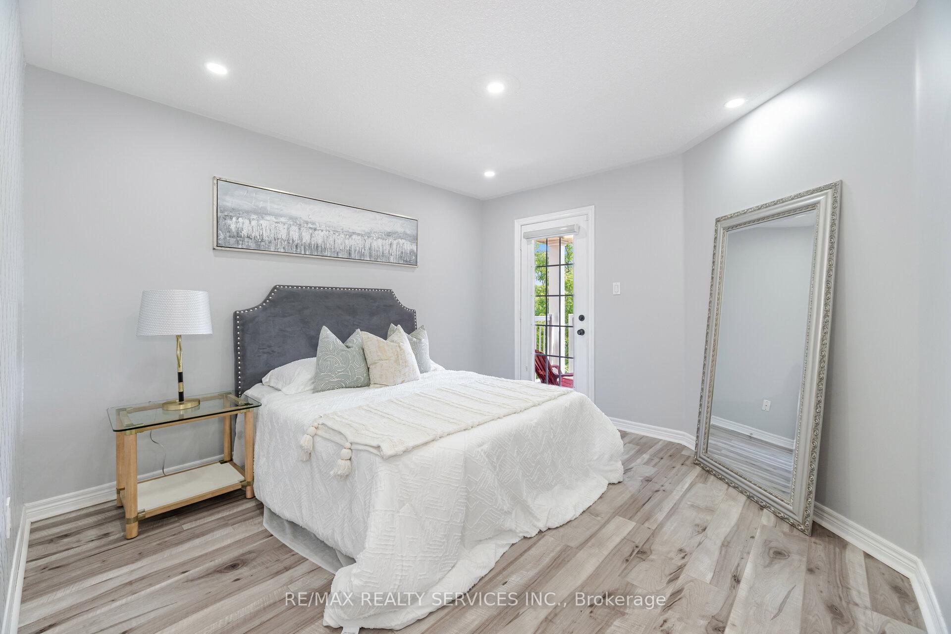 Photo 16 of 10 Martree Crescent, Brampton, Madoc — HOMEH