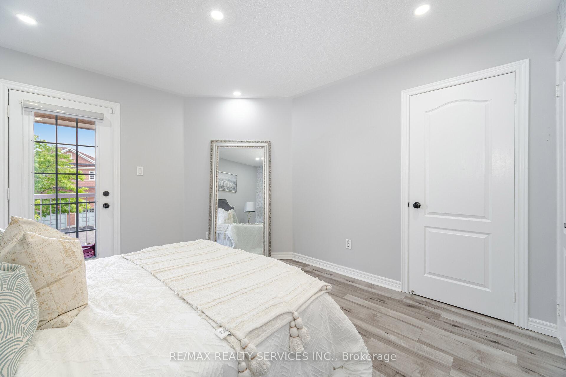 Photo 17 of 10 Martree Crescent, Brampton, Madoc — HOMEH