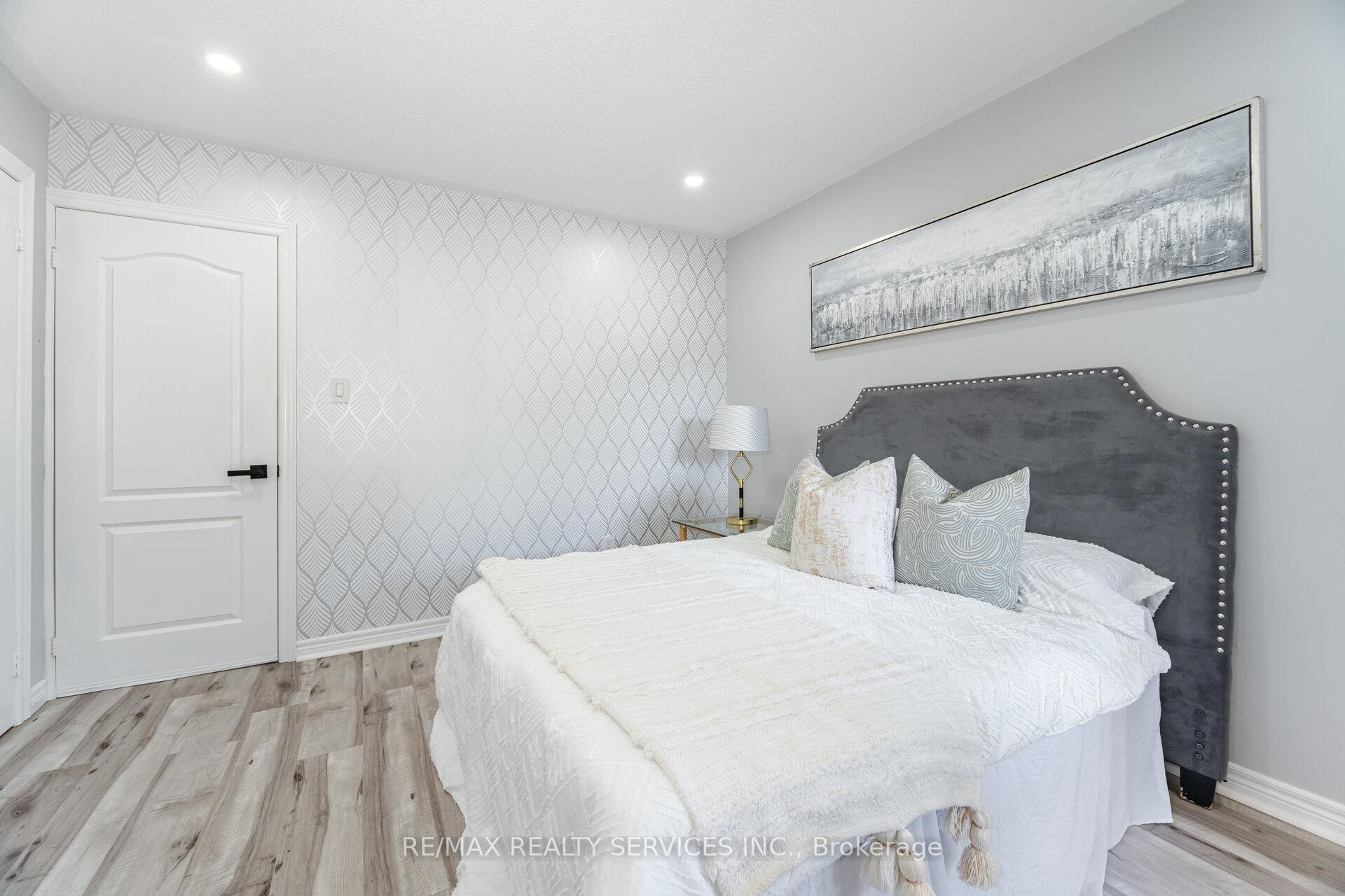 Photo 22 of 10 Martree Crescent, Brampton, Madoc — HOMEH