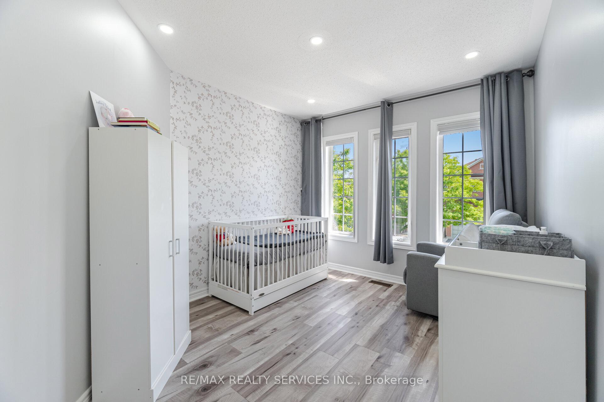 Photo 20 of 10 Martree Crescent, Brampton, Madoc — HOMEH