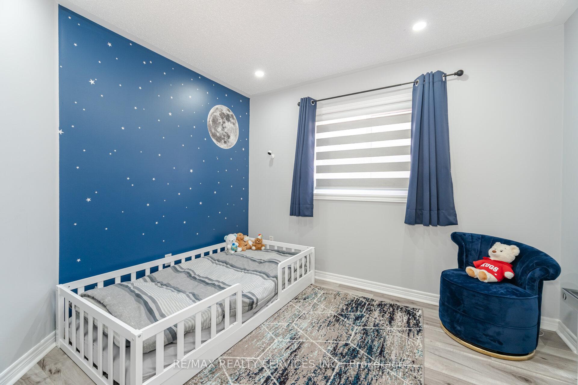 Photo 25 of 10 Martree Crescent, Brampton, Madoc — HOMEH