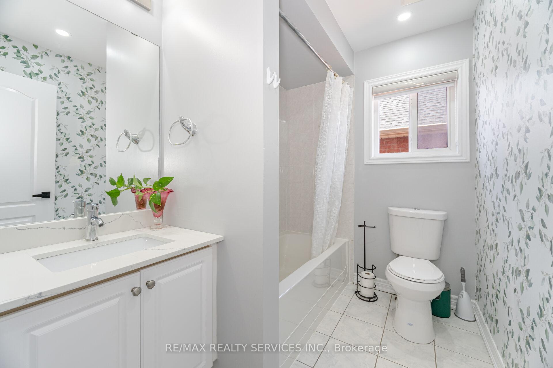 Photo 27 of 10 Martree Crescent, Brampton, Madoc — HOMEH