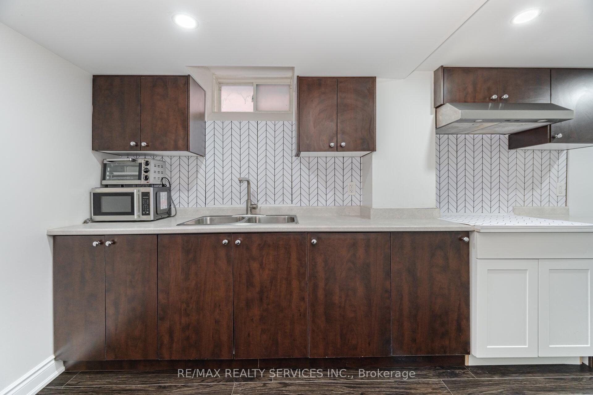 Photo 34 of 10 Martree Crescent, Brampton, Madoc — HOMEH