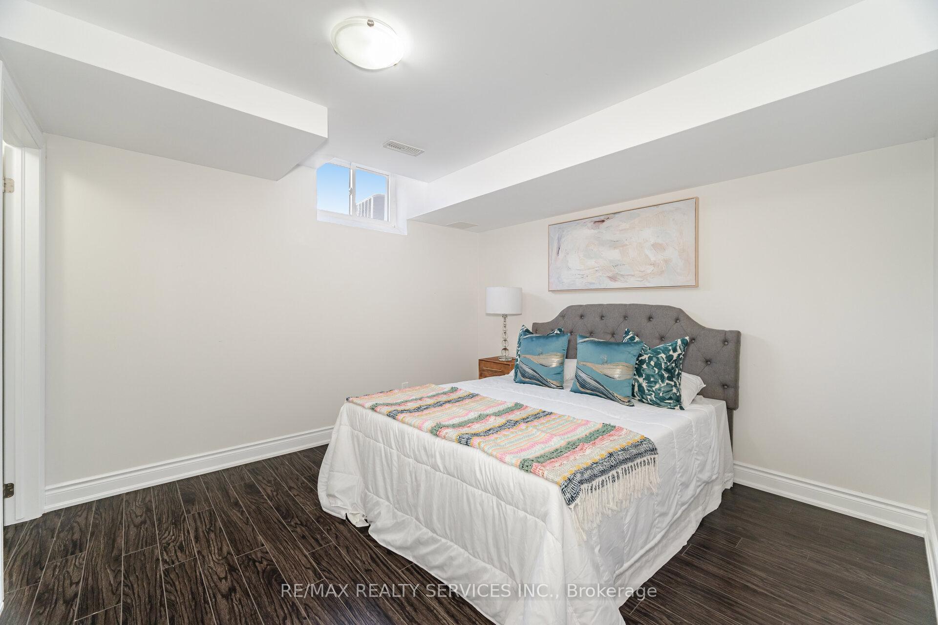 Photo 38 of 10 Martree Crescent, Brampton, Madoc — HOMEH