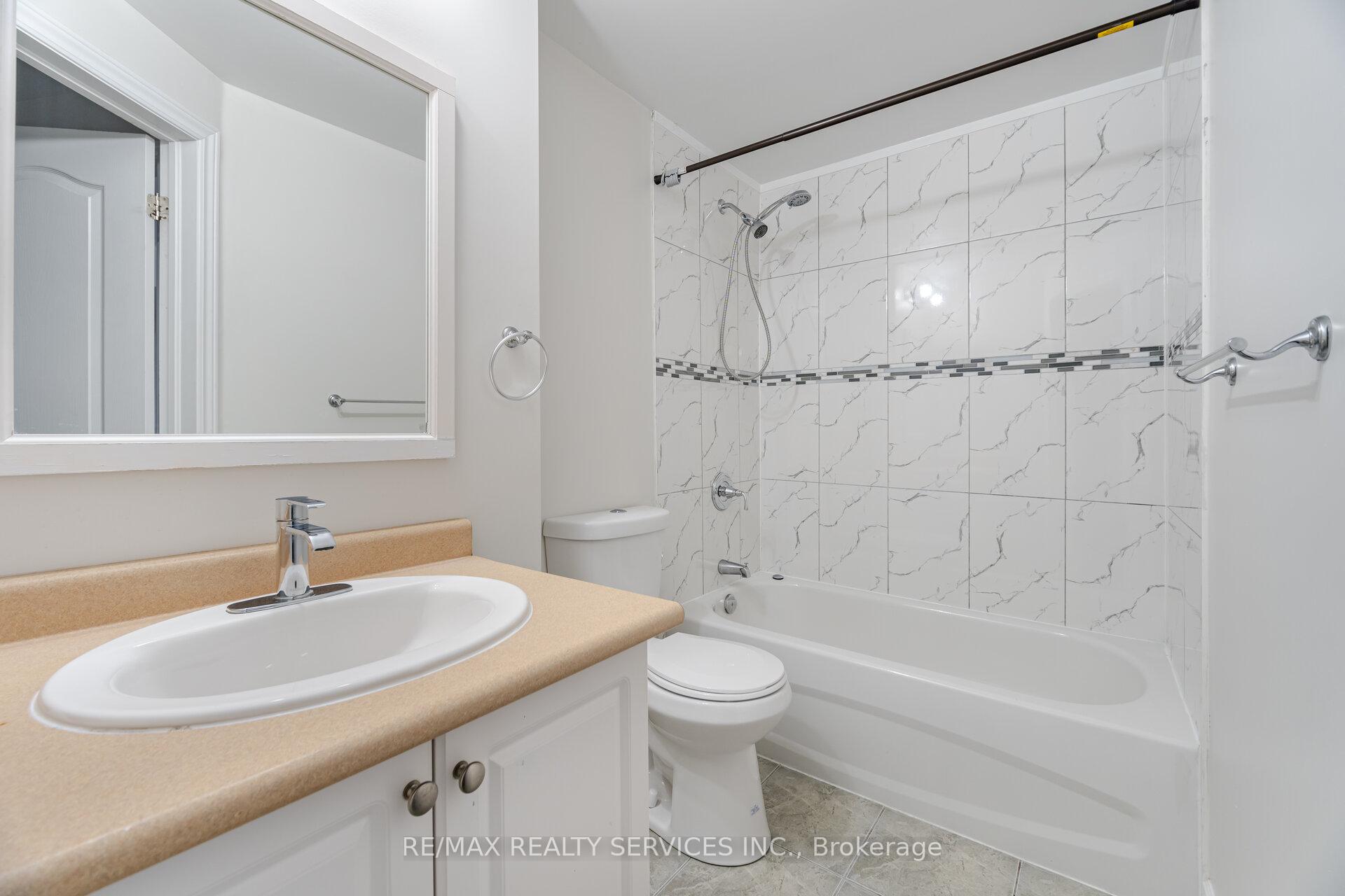 Photo 37 of 10 Martree Crescent, Brampton, Madoc — HOMEH