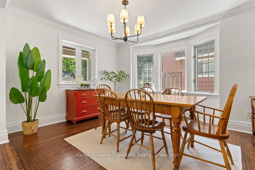 Photo 9 of 89 Kensington Avenue S, Hamilton, Delta — HOMEH