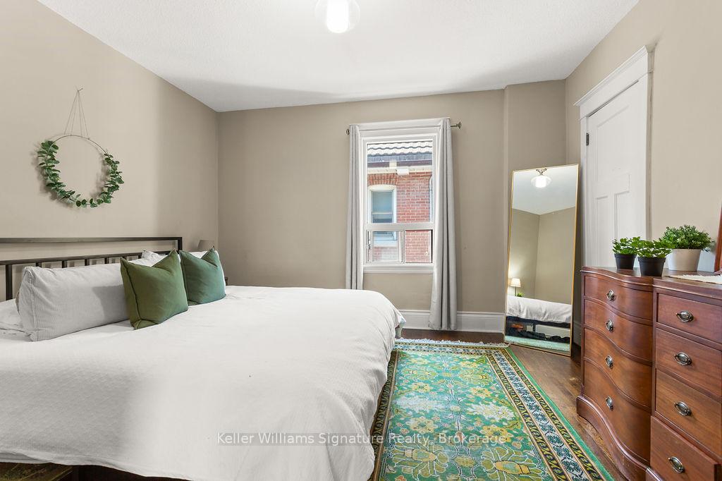 Photo 5 of 89 Kensington Avenue S, Hamilton, Delta — HOMEH