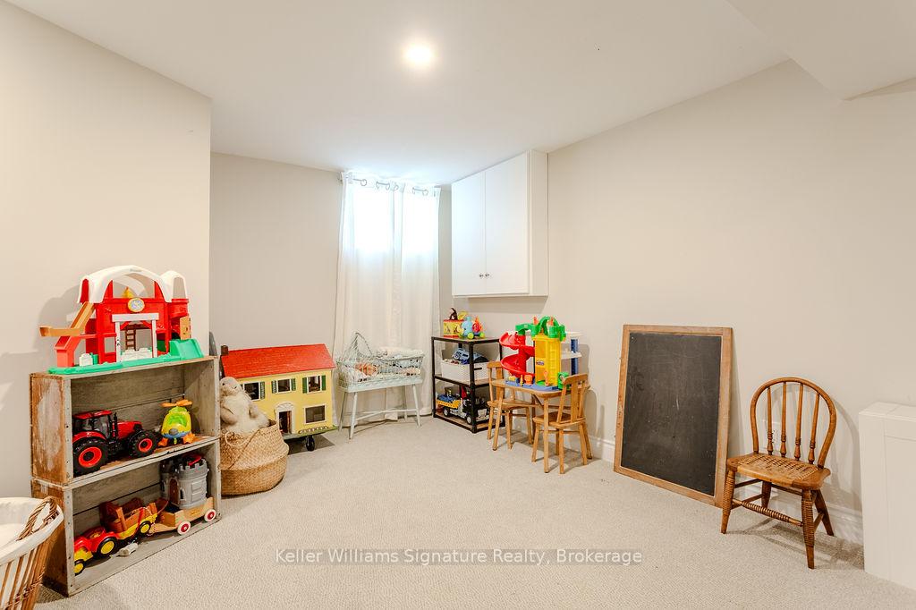 Photo 31 of 89 Kensington Avenue S, Hamilton, Delta — HOMEH