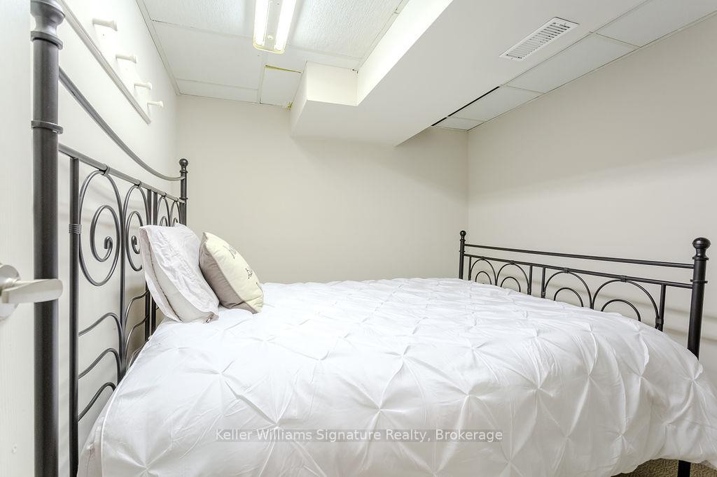 Photo 25 of 89 Kensington Avenue S, Hamilton, Delta — HOMEH