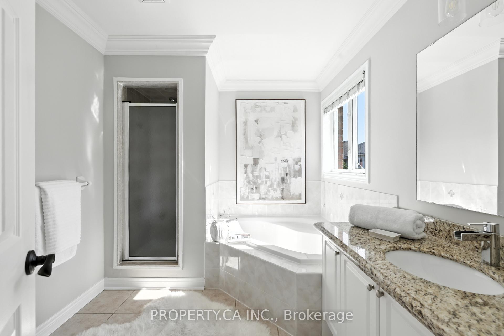 Photo 11 of 150 Derrywood Drive, Vaughan, Patterson — HOMEH