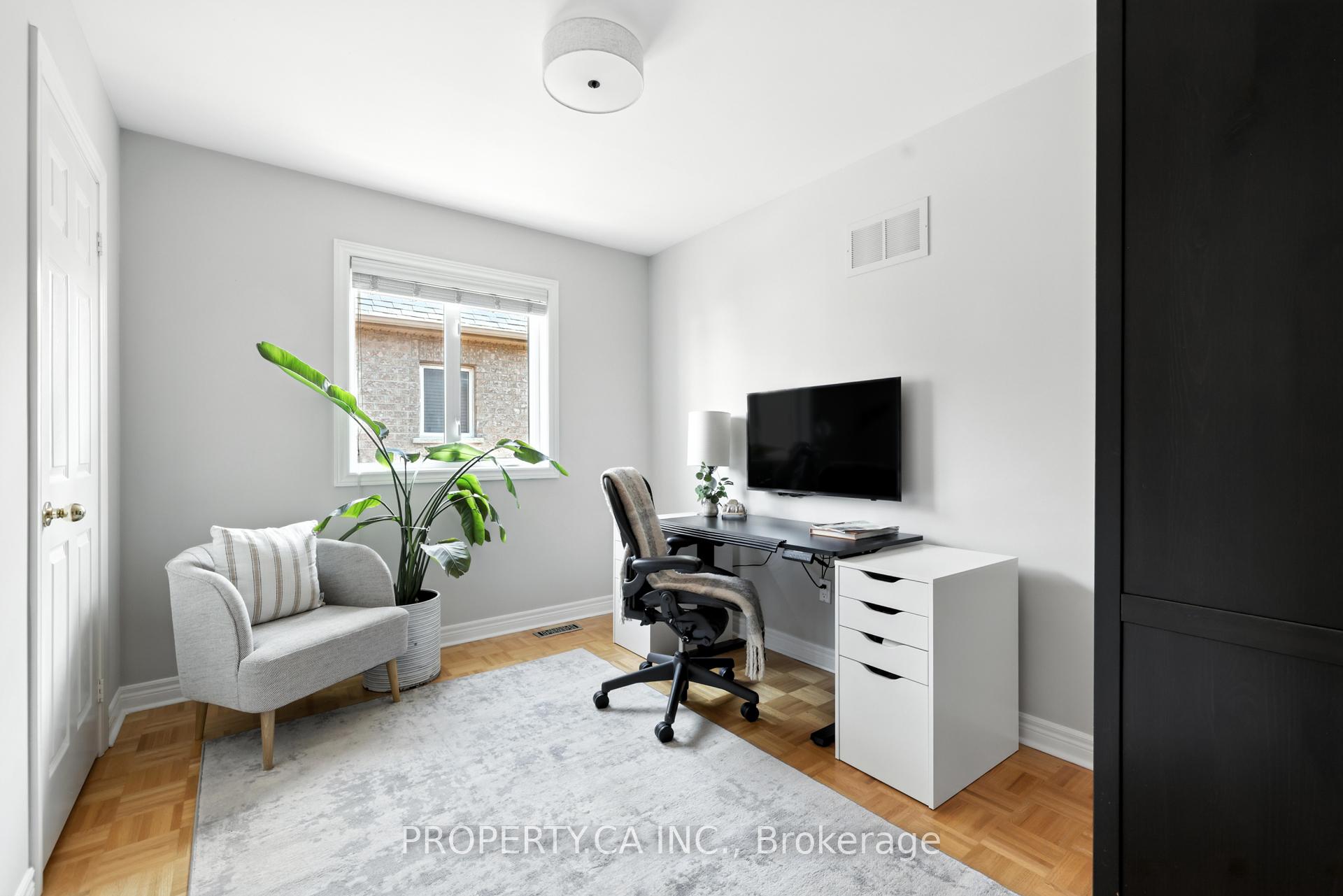 Photo 18 of 150 Derrywood Drive, Vaughan, Patterson — HOMEH