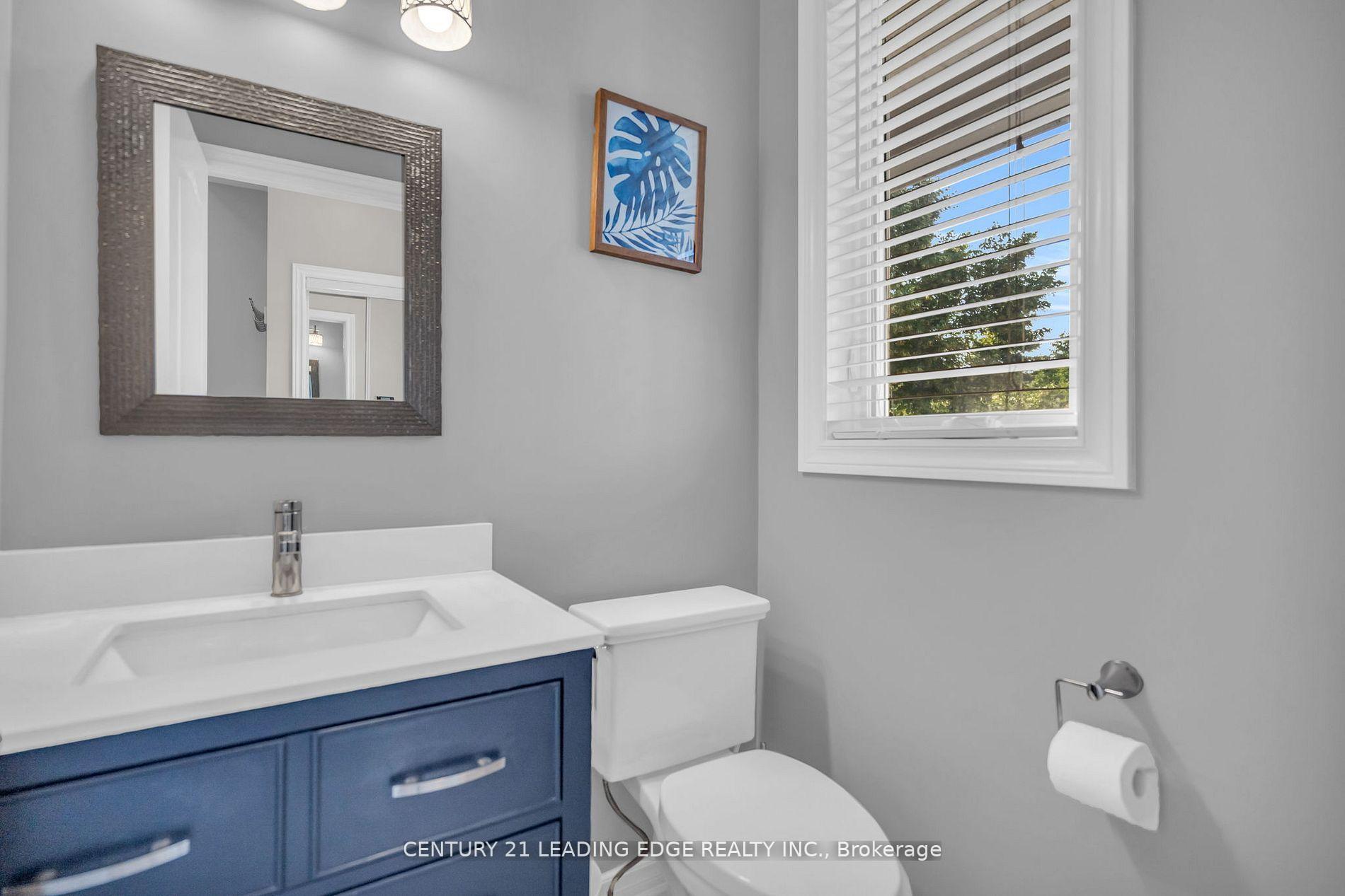 Photo 5 of 288 Kirkvalley Crescent, Aurora, Bayview Wellington — HOMEH